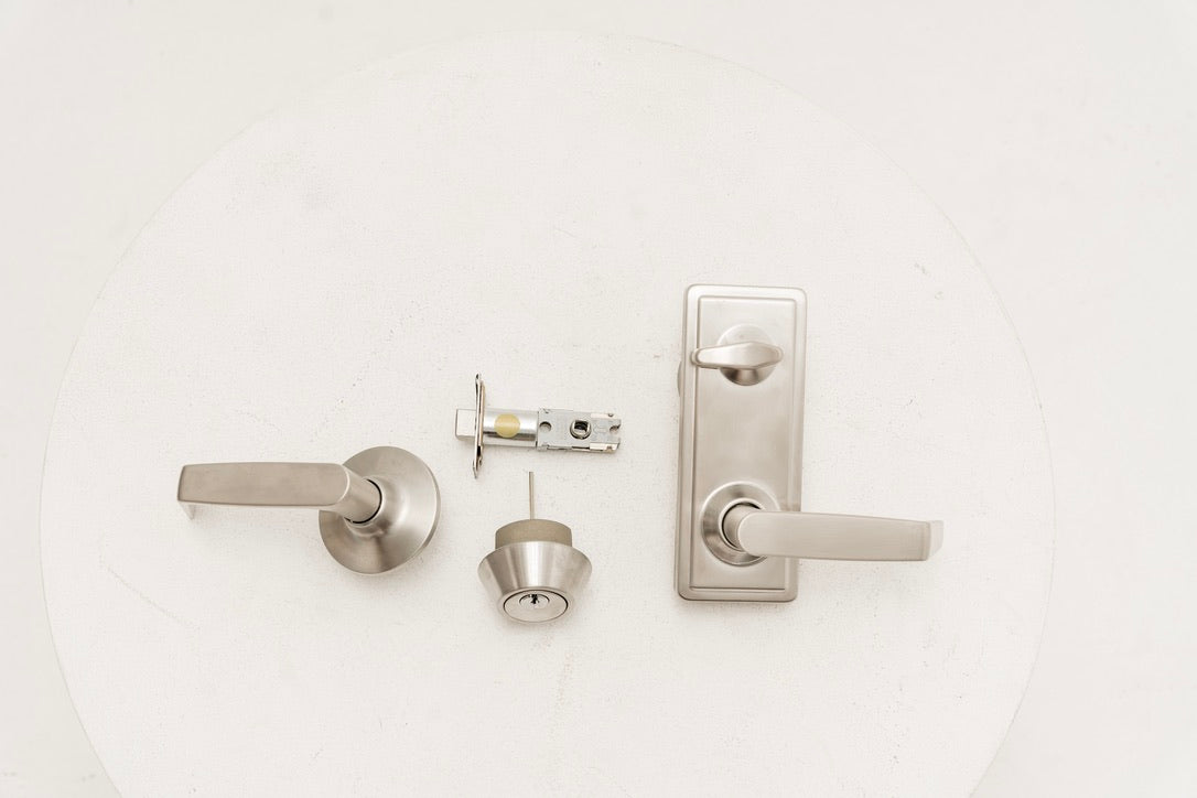 Interconnected Single Locking-Passage Lock ADA